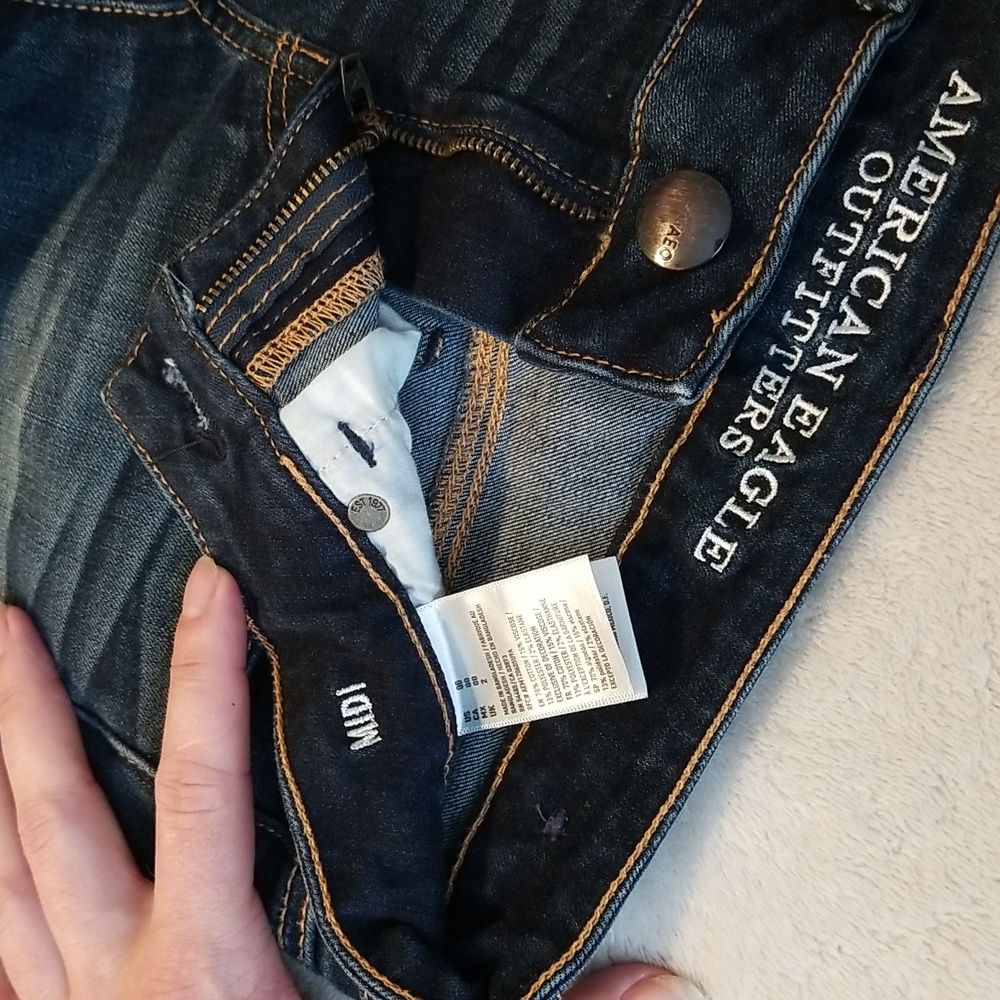 American Eagle Denim Shorts - Picture 4 of 10